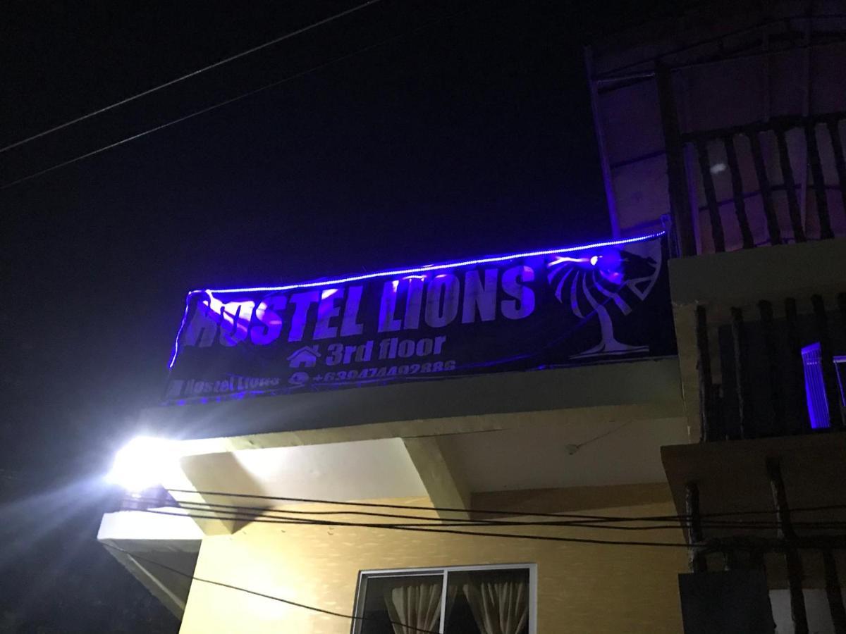 Hostel Lions Mambajao Exterior photo